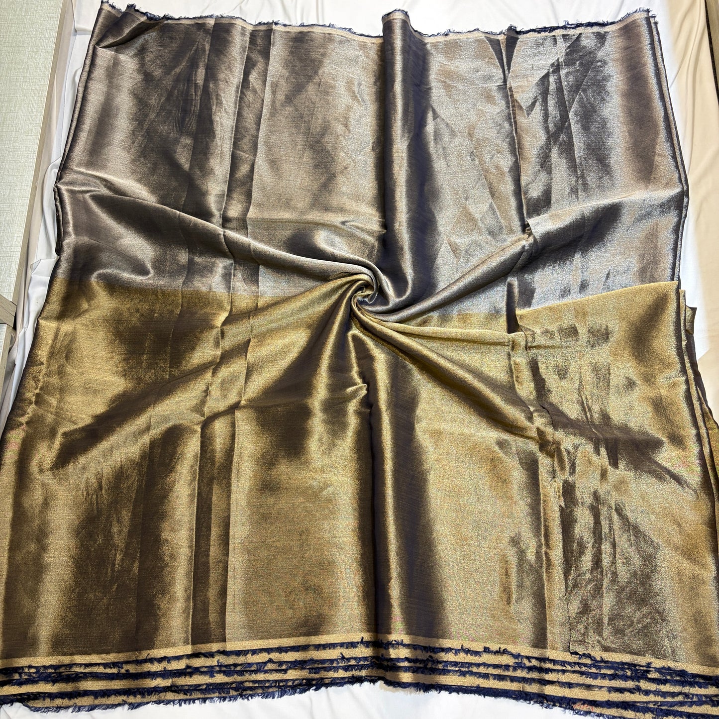Dual Tone Half Half Banarsi Tissue @₹300/mtr