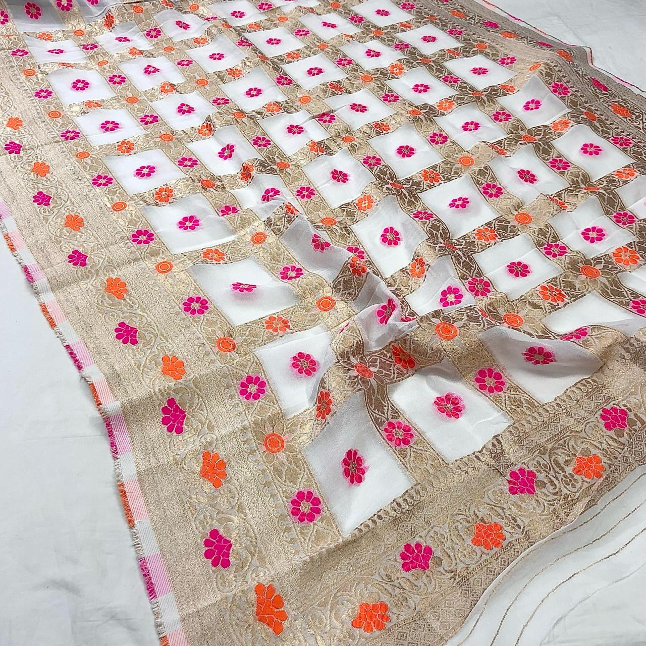 Georgette Jacquard Dupatta, Dyeable