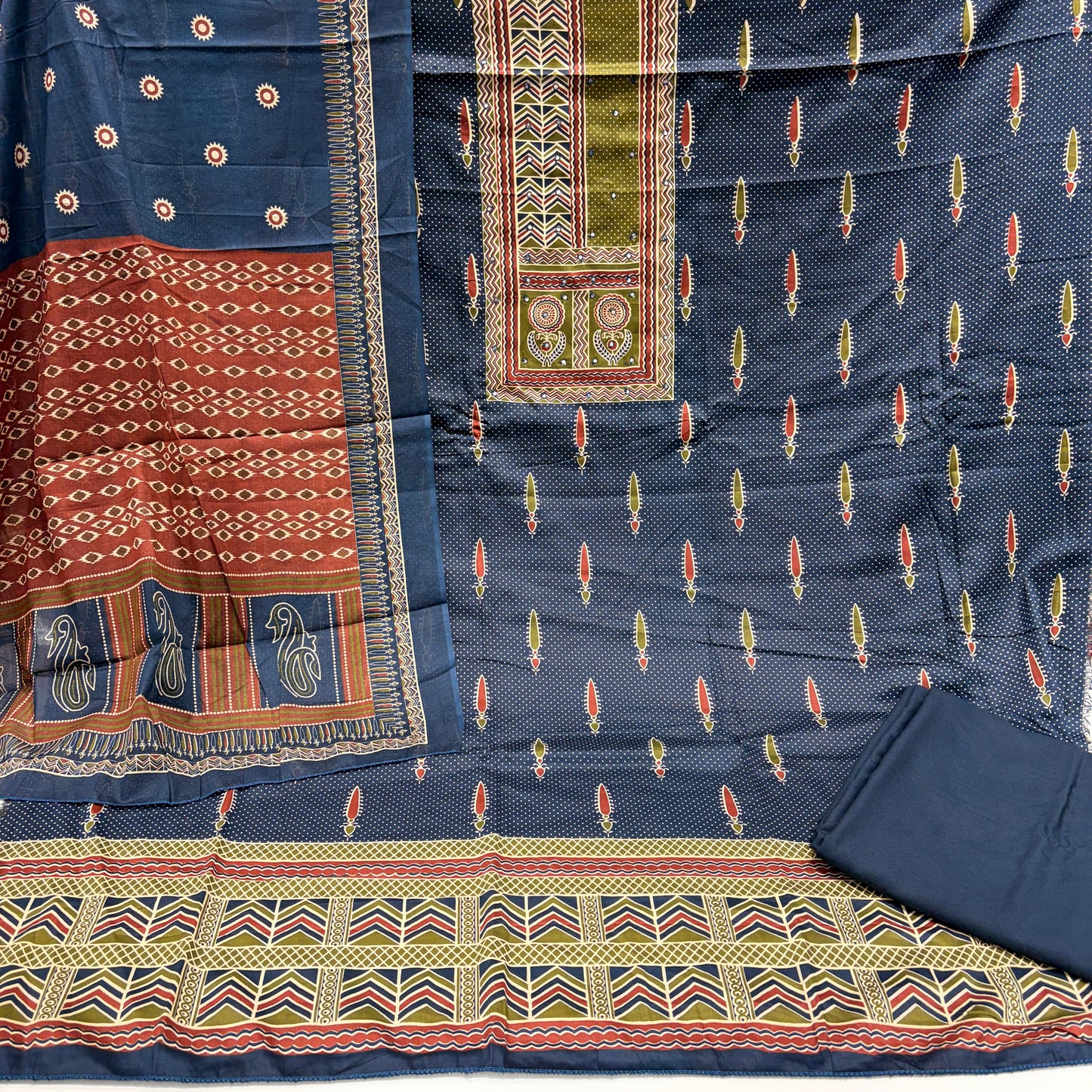 Pure Cotton Printed Suit (Unstitched)