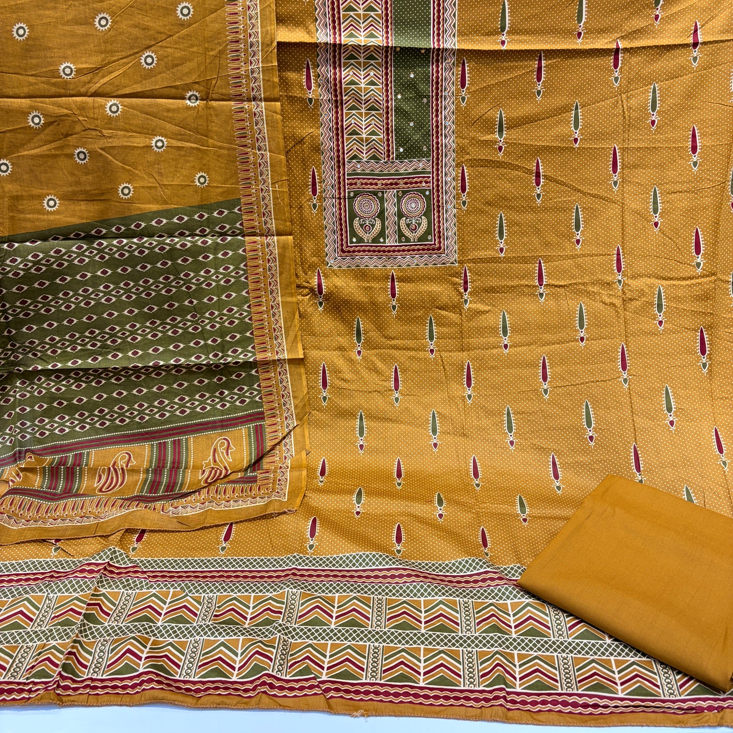 Pure Cotton Printed Suit (Unstitched)