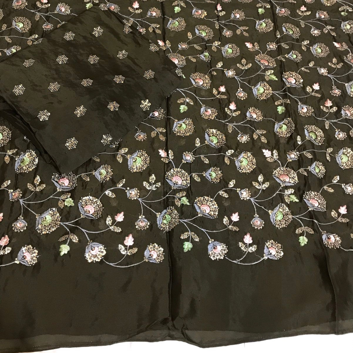Pure Chinon Sequence Embroidery Combo